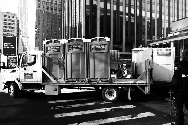 Best Portable toilet rental cost  in Monroe, IA